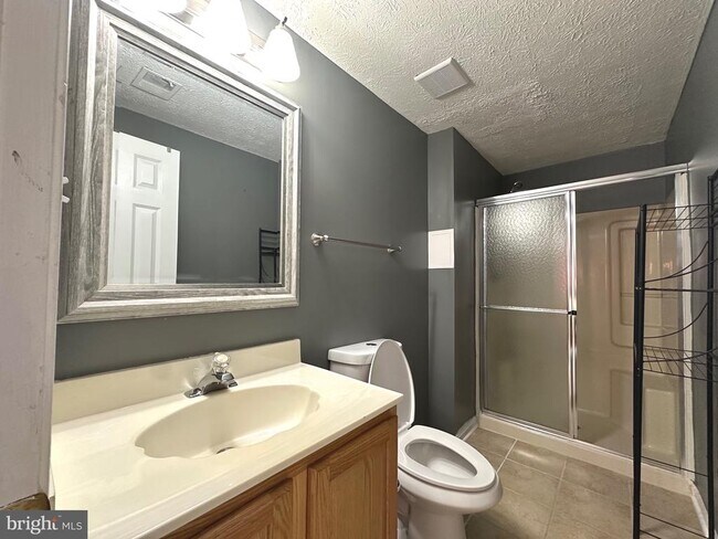 Building Photo - 14632 Stone Crossing Ct