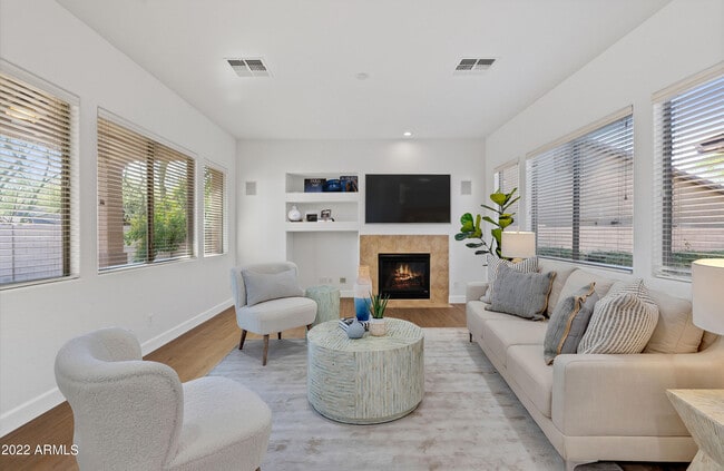 Building Photo - 2413 W Sienna Bouquet Pl