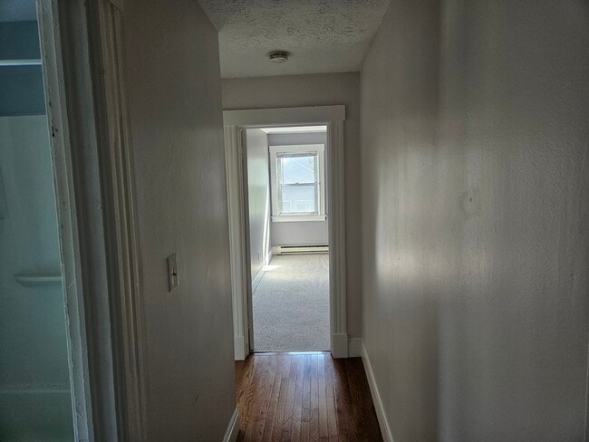 Building Photo - 388 Hubbard St