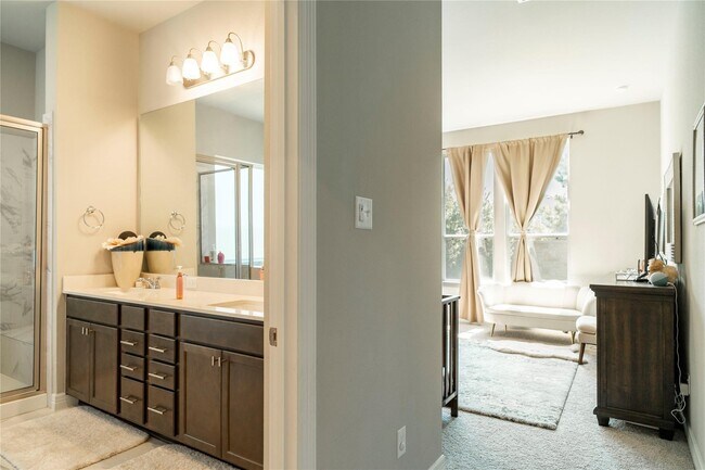 Building Photo - 29023 Laurel Grove Ln