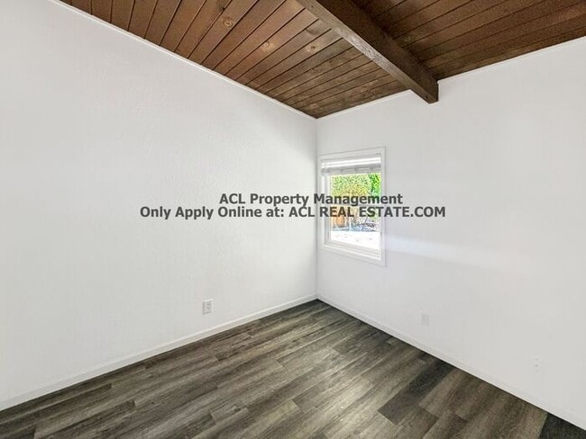 Building Photo - Updated 3-Bedroom Retreat in Prime Castro Valley Location