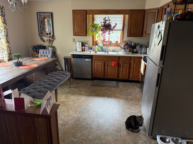 Building Photo - 11755 Village Heights Dr