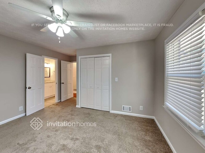Building Photo - 1022 Williamsburg Ct NW