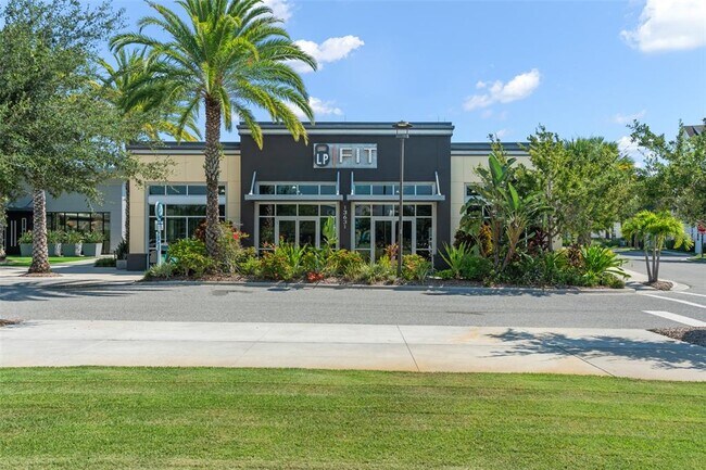 Building Photo - 13833 Behring Ave