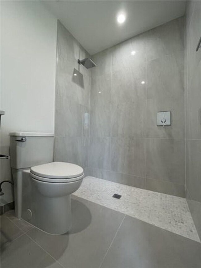 Building Photo - 4741 SW 135th Pl