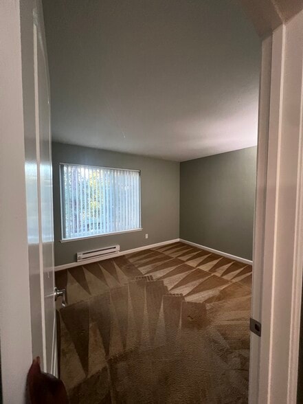 Building Photo - 820 Catkin Ct