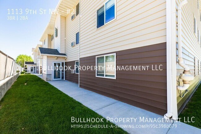 Building Photo - 1113 9th St NW