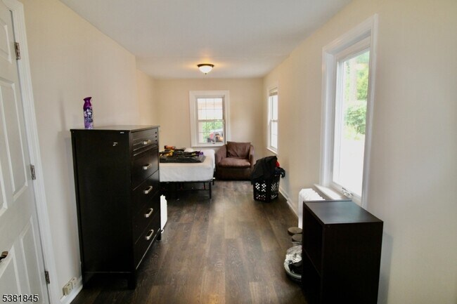 Building Photo - 22 Rockland Terrace