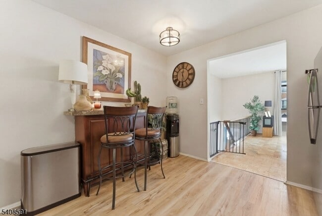 Building Photo - 774 Sassafras Ct