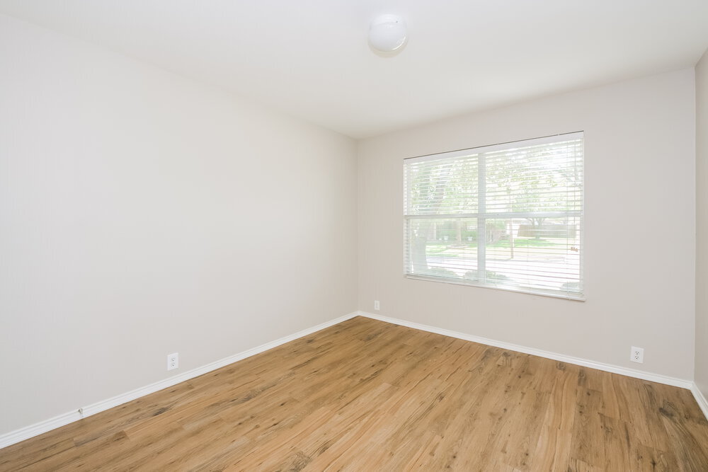 Building Photo - 4700 Rhone Dr