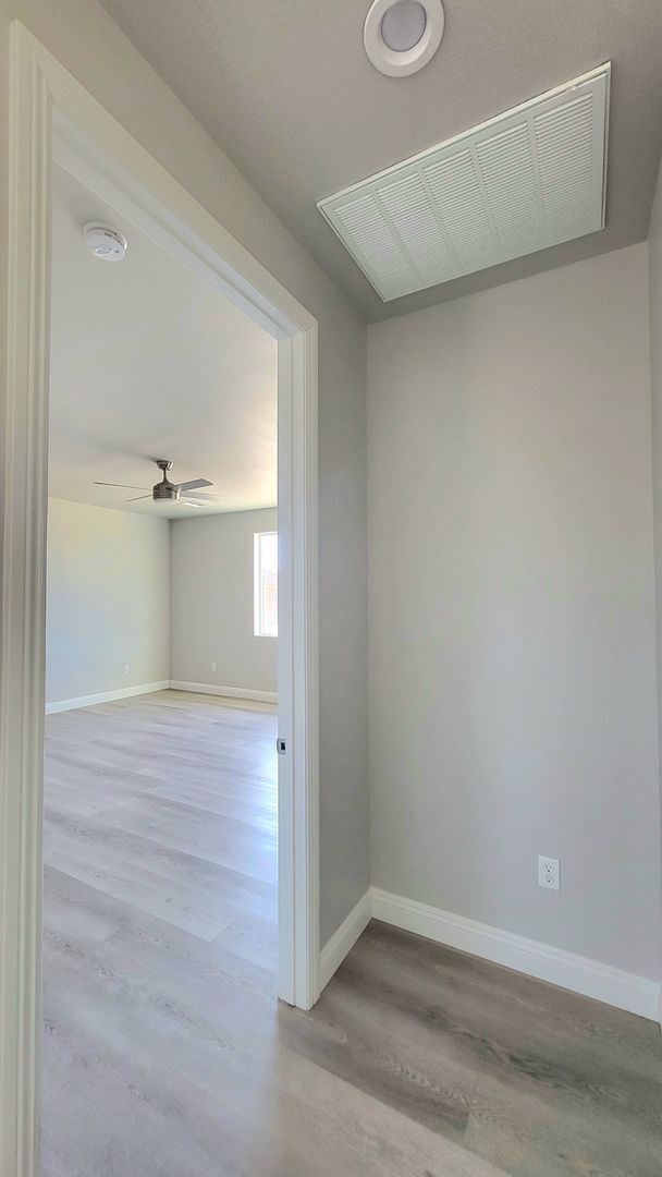 Building Photo - 6801 Sandpebble St