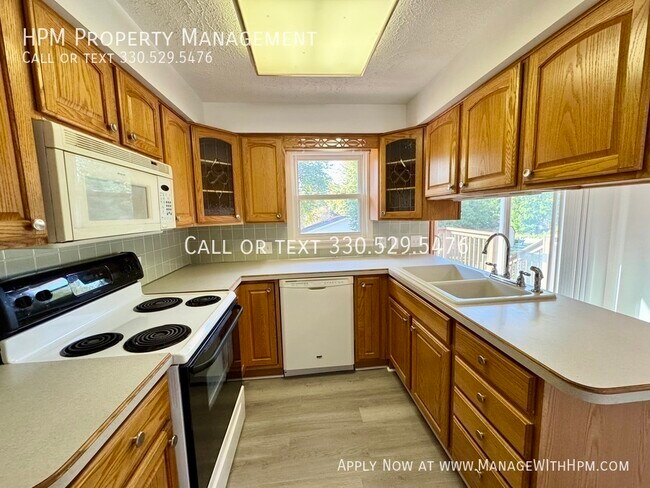 Building Photo - 4648 13th St NW