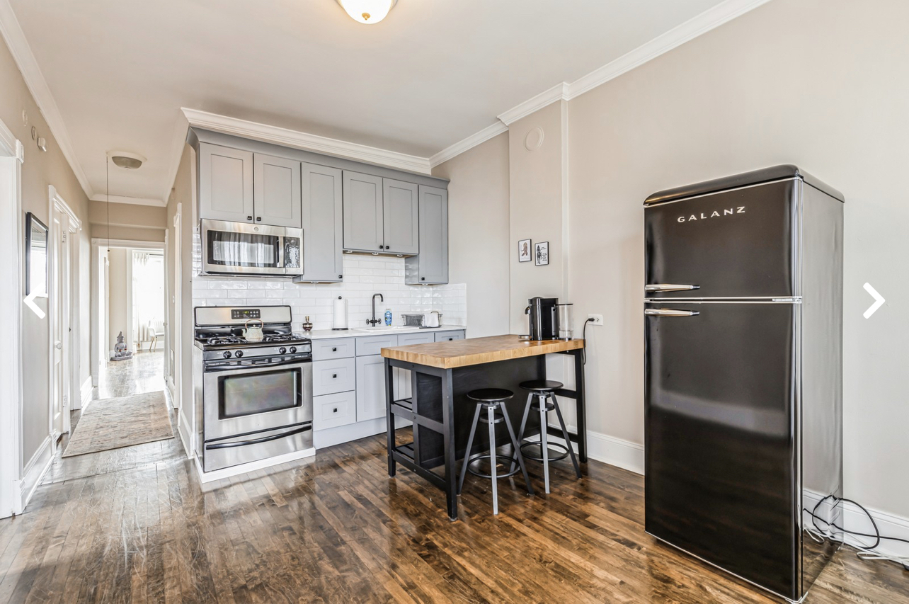 Kitchen - 2538 W Haddon Ave