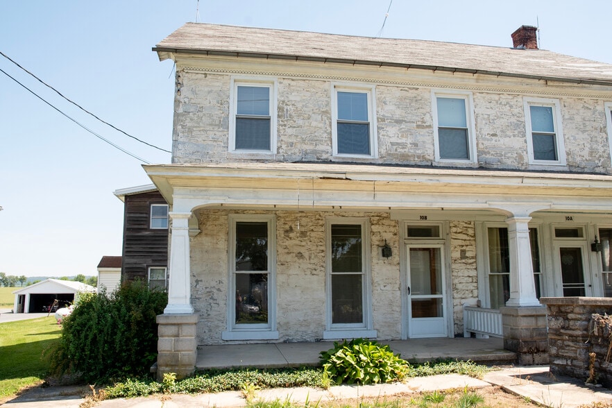 Building Photo - 10 Weidmansville Rd