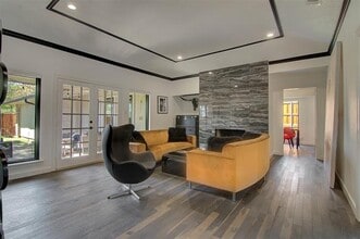 Building Photo - 1609 Nevada Dr