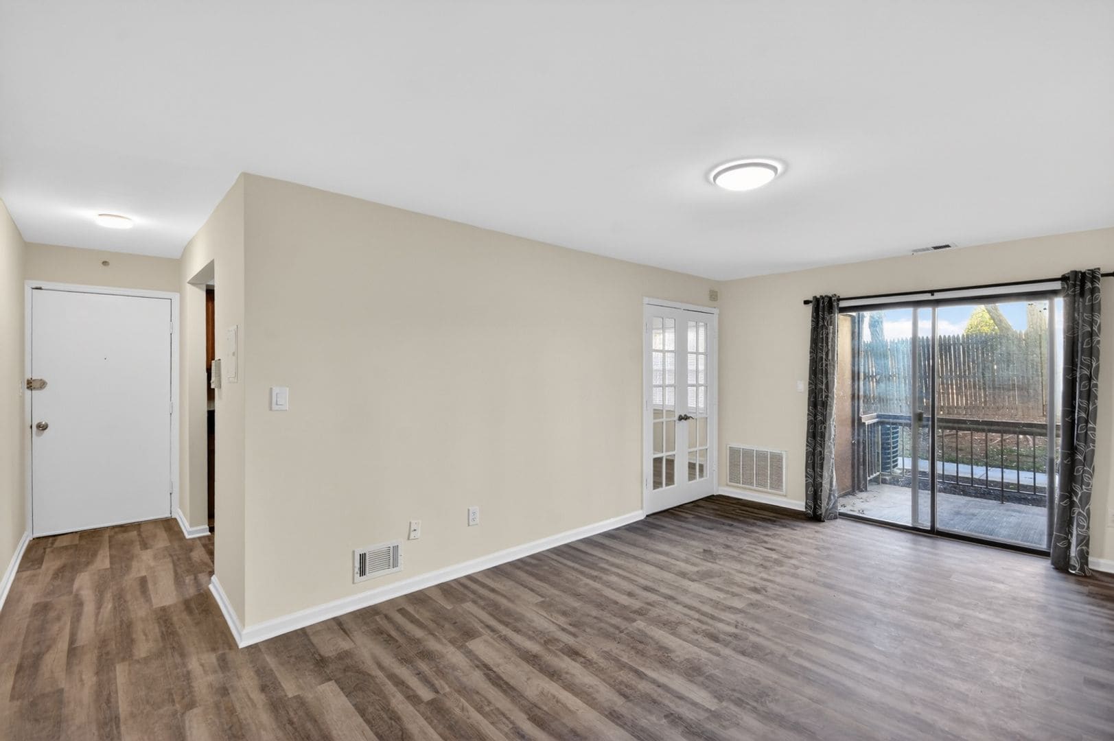 Building Photo - 111 Keystone Ct