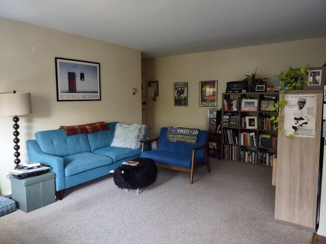 Living Room - 8601 Manchester Rd, #508