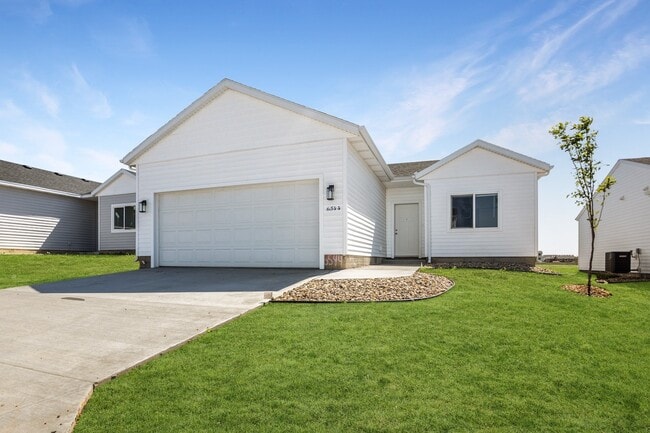 Building Photo - Willowbrook Village