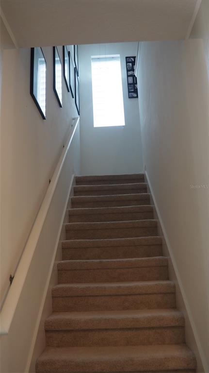 Building Photo - 216 Denali St