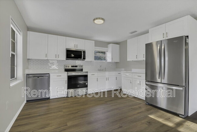 Building Photo - 14025 Southeast 54th Ct.