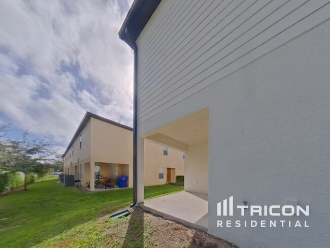 Building Photo - 1596 Wynford Cir