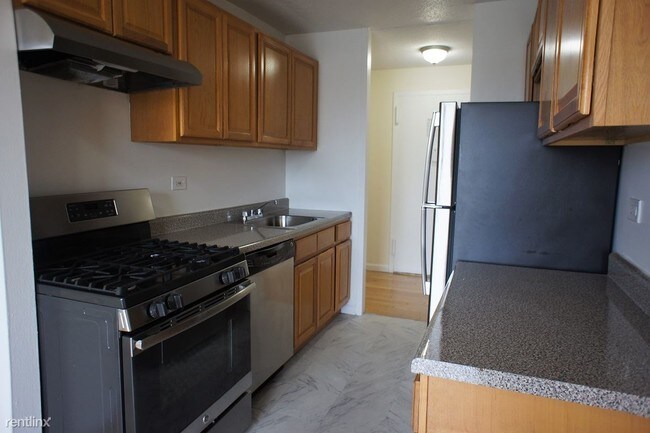 Building Photo - 2 br, 1 bath  - 1500 Noble Ave