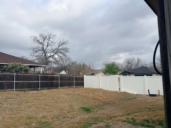 Building Photo - 603 Cypresscliff-