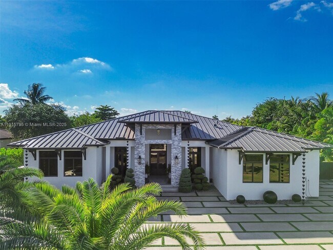 Building Photo - 250 NW 129th Ave