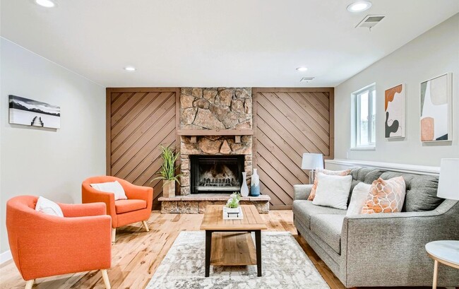 Building Photo - 30150 Stagecoach Blvd