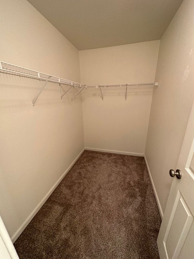 Building Photo - 5721 NE Canard Ct