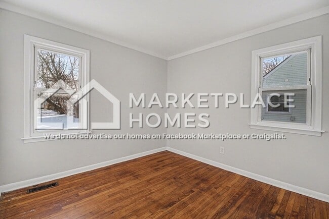 Building Photo - 13050 Couwlier Ave