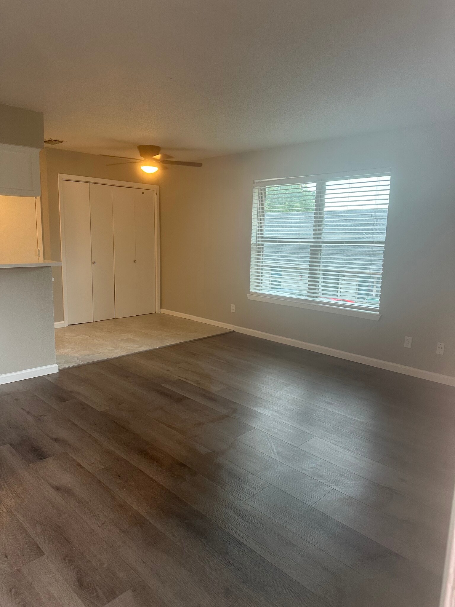 Building Photo - 228 Greenhill Dr