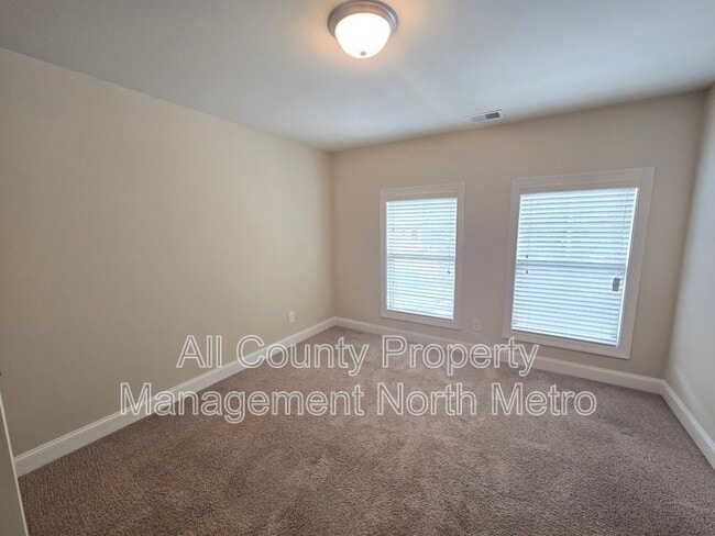 Building Photo - 10600 Arlington Point
