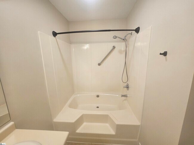 Building Photo - 103 Sunningdale Ct