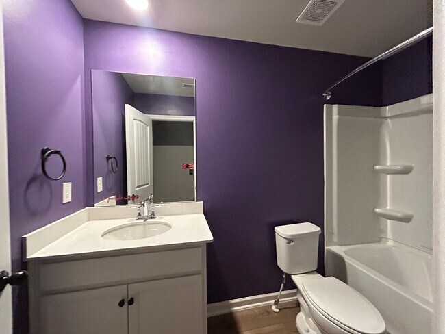 Building Photo - **Move in with NO SECURITY DEPOSIT**11612 Winston Dr - Available NOW! $100 Off First 2 Months!  –...