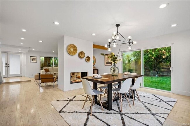 Building Photo - Encino Cul-De-Sac Lease with Private Outdoor Sauna & Designer Upgrades