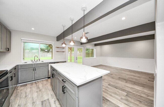 Building Photo - 9638 Ravensworth Dr