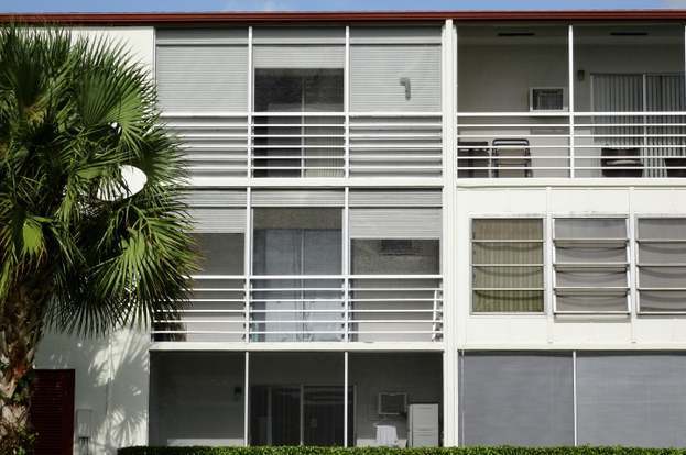 Building Photo - 36 Brighton A