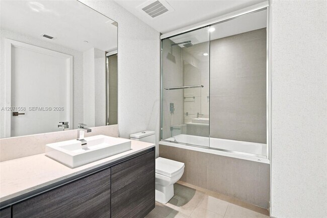 Building Photo - 1080 Brickell Ave