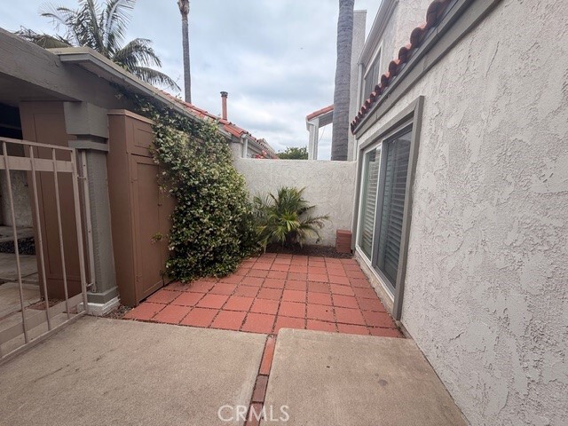 Building Photo - 6 Coral Tree Ln