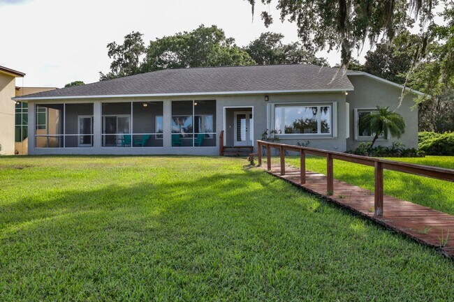 Building Photo - Sunrises with the Dolphins! Large Spacious...