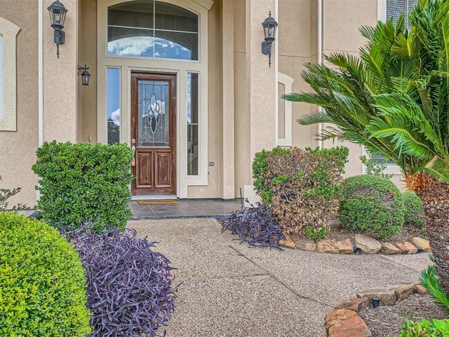 Building Photo - 2331 Vinemead Ct