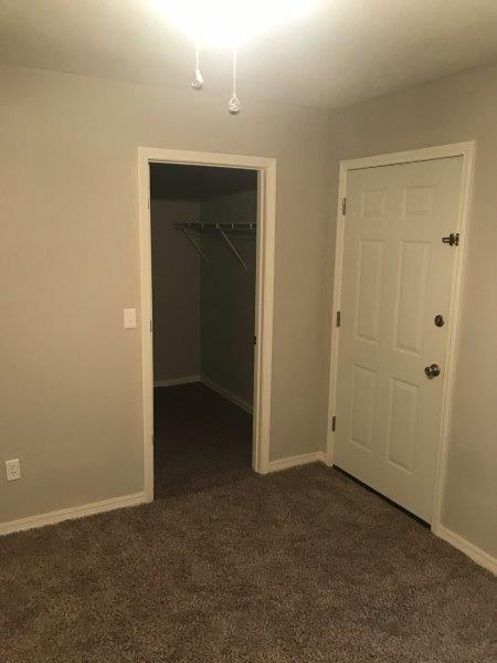 Walk In Closet in Master Bedroom - 820 Hardy Springs Cir