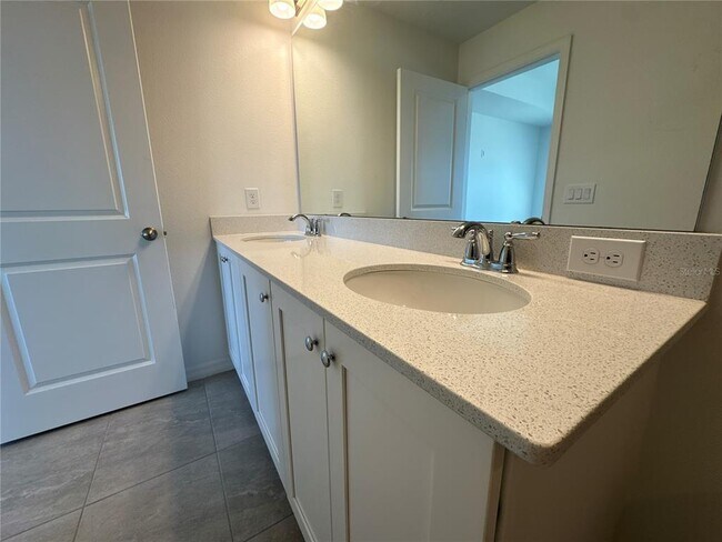 Building Photo - 2974 Voyager Ave