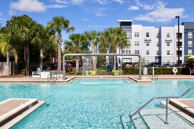 Venue at North Campus - 13702 N 42nd St Tampa FL 33613 | Apartment Finder