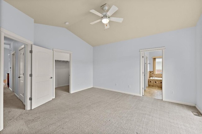Building Photo - 3 bedroom 2 bath Home for Rent in Yelm!