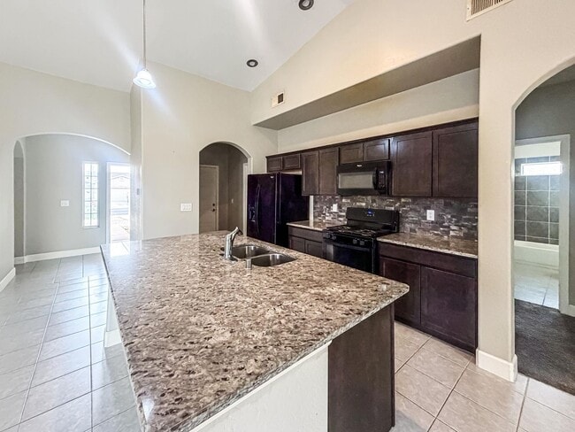 Building Photo - 4820 W Steel Driver Rd