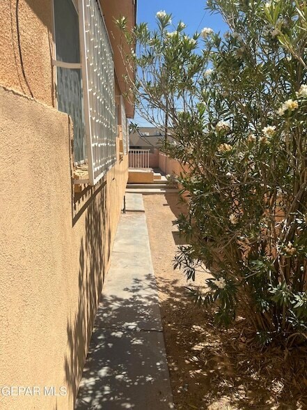 Building Photo - 1710 Banker Rd