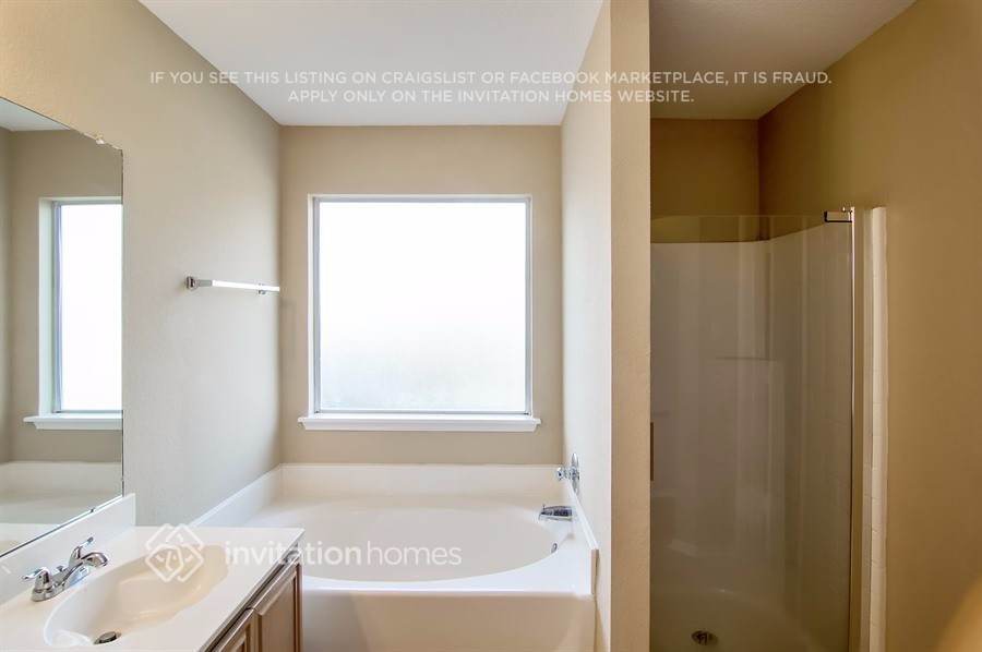 Building Photo - 2505 Copperfield Ln