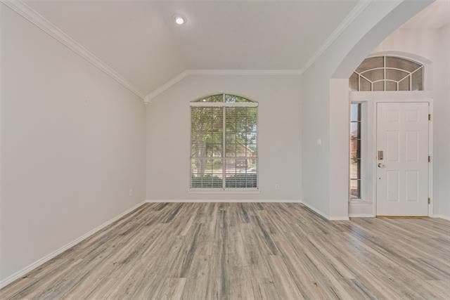 Building Photo - 5909 Meadowcrest Ln